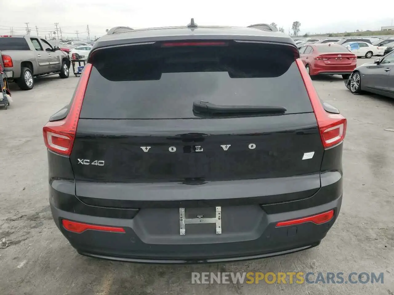 6 fotografías del automóvil dañado YV4ED3UW9P2049879 VOLVO XC40 2023