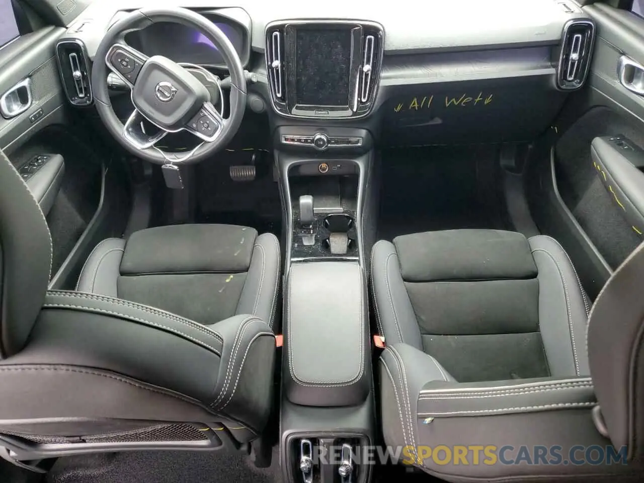 8 fotografías del automóvil dañado YV4ED3UW9P2049879 VOLVO XC40 2023