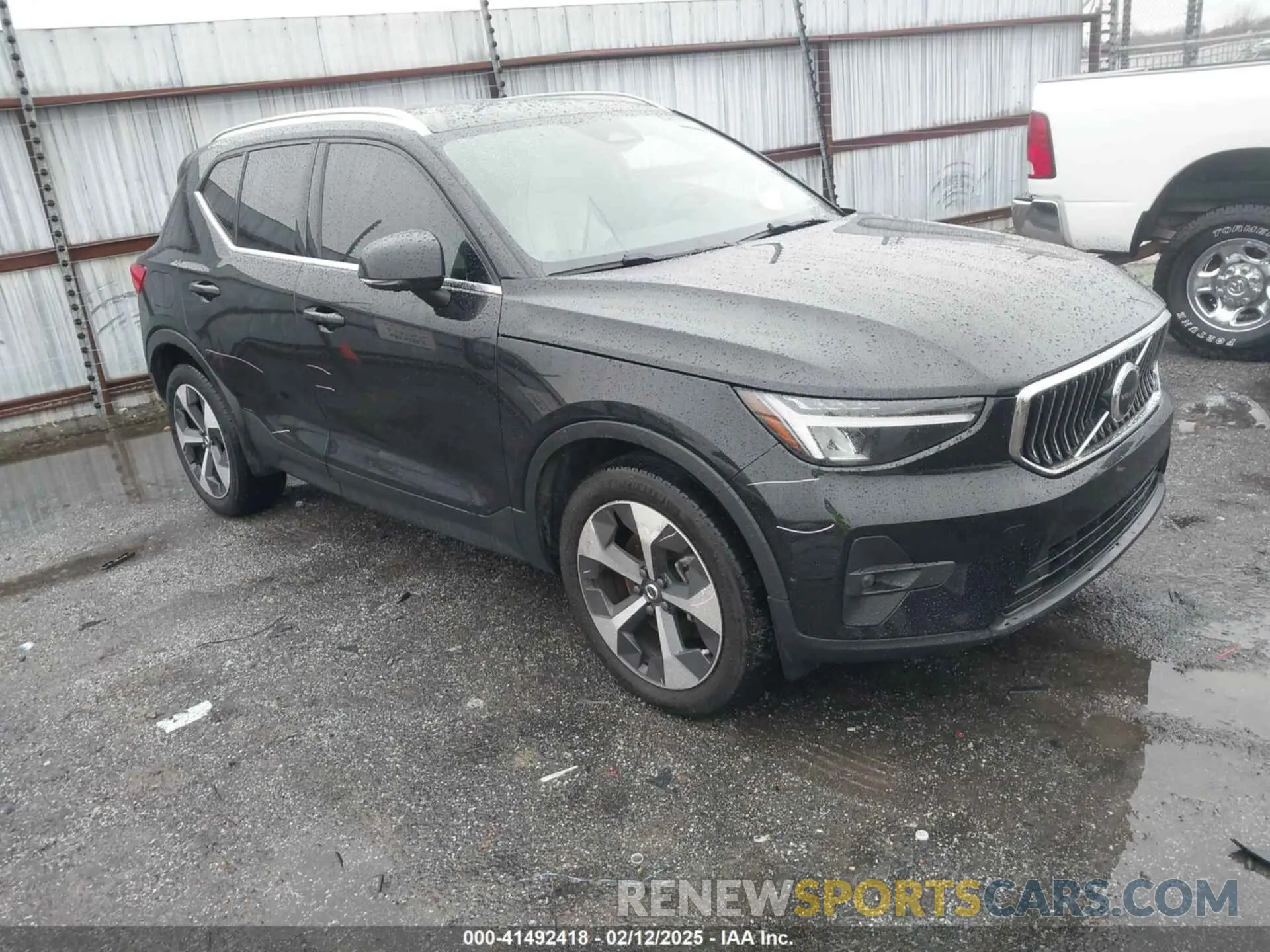 1 fotografías del automóvil dañado YV4K92HN3P2974545 VOLVO XC40 2023