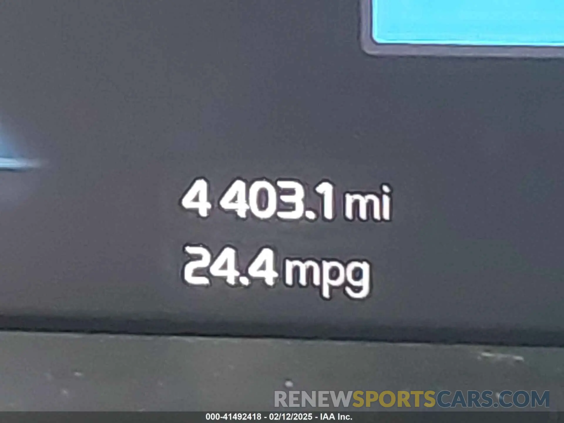 16 fotografías del automóvil dañado YV4K92HN3P2974545 VOLVO XC40 2023