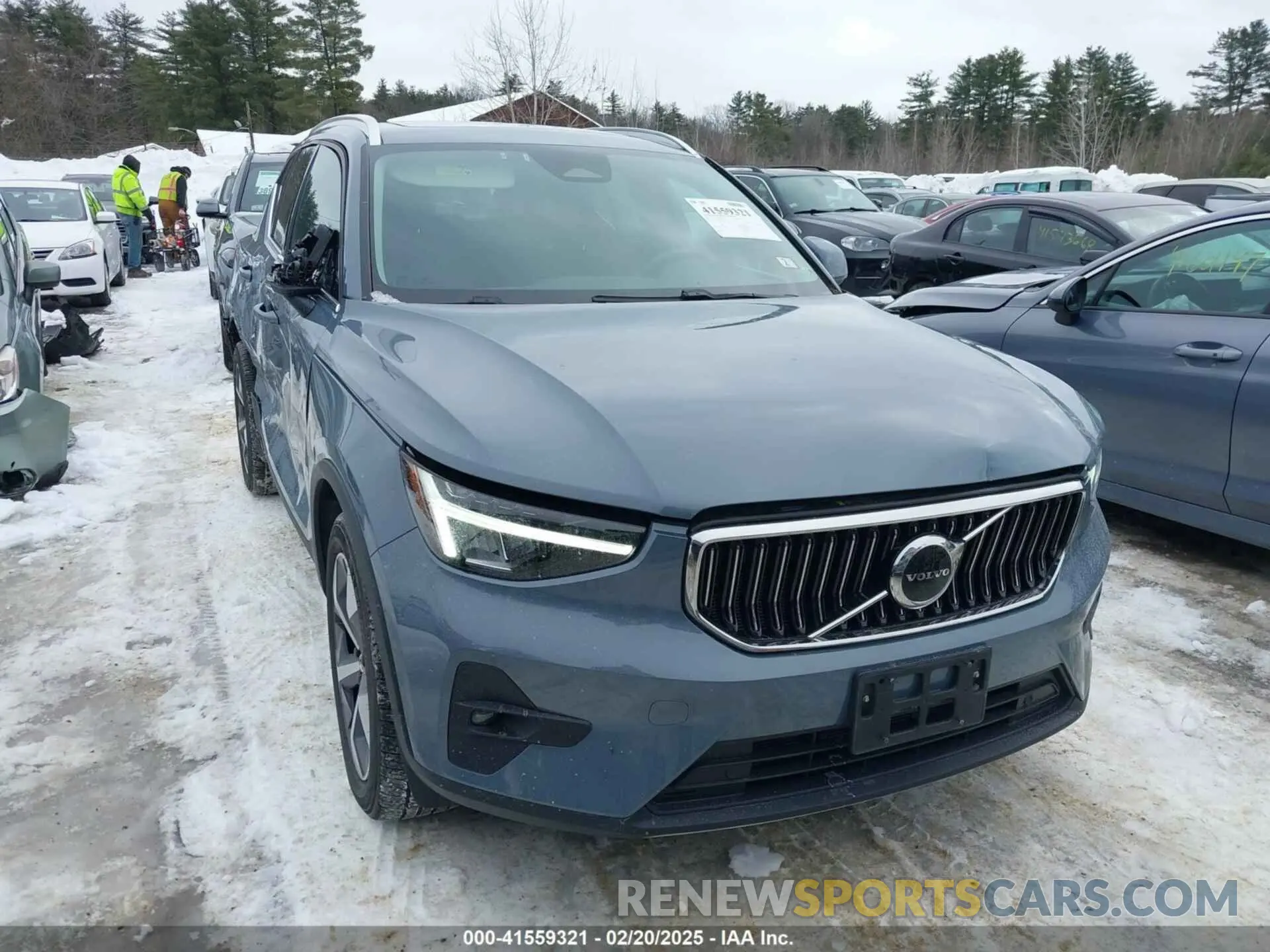 12 fotografías del automóvil dañado YV4L12UN4P2989427 VOLVO XC40 2023