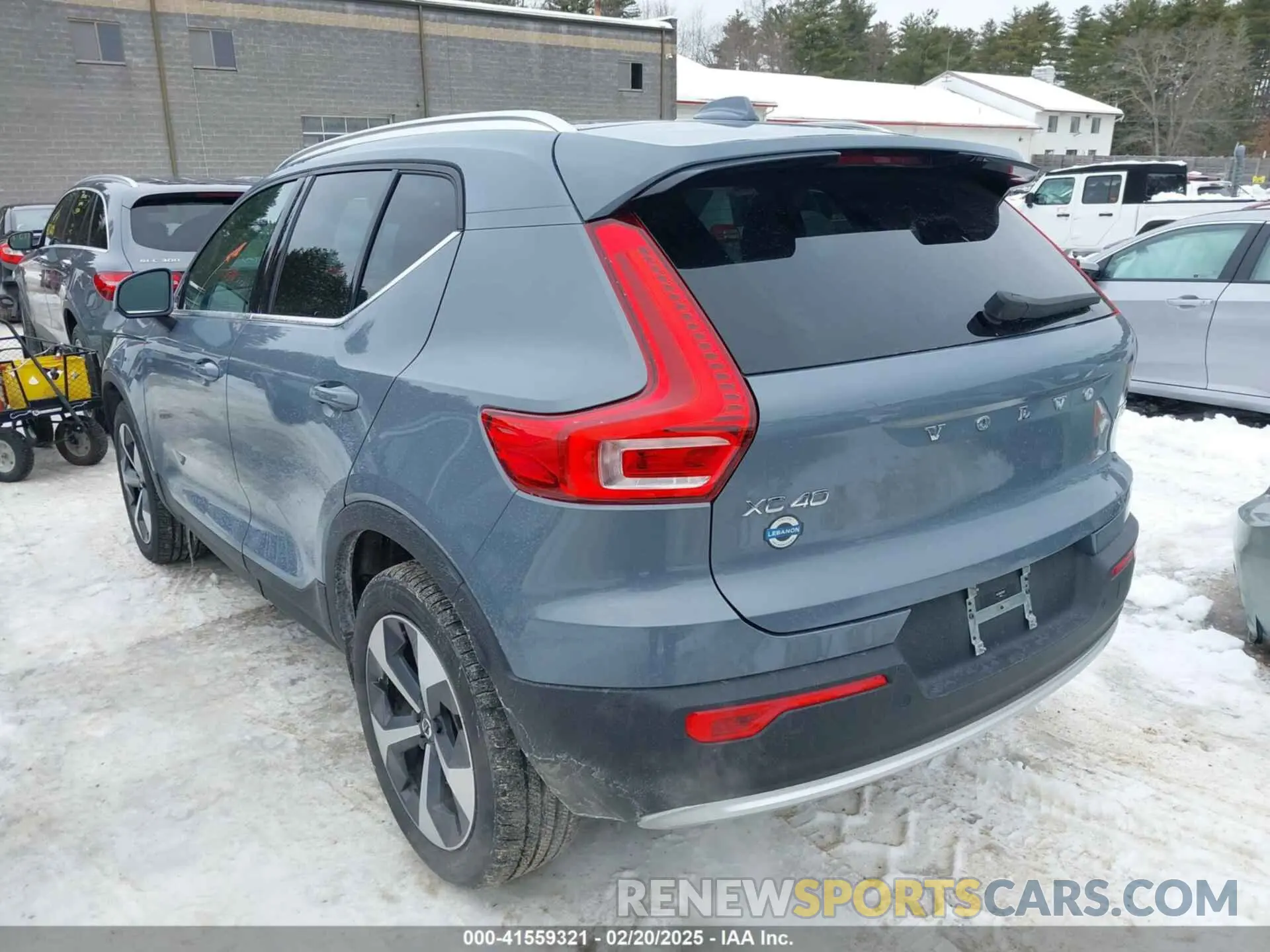 3 fotografías del automóvil dañado YV4L12UN4P2989427 VOLVO XC40 2023