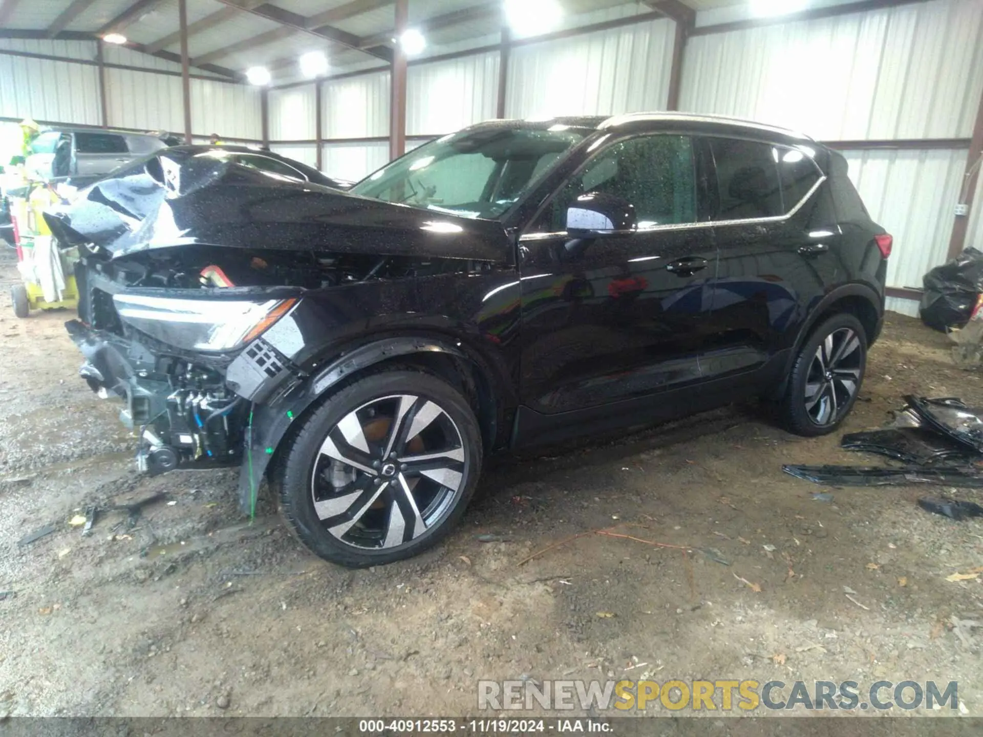 2 fotografías del automóvil dañado YV4L12UN6P2088821 VOLVO XC40 2023