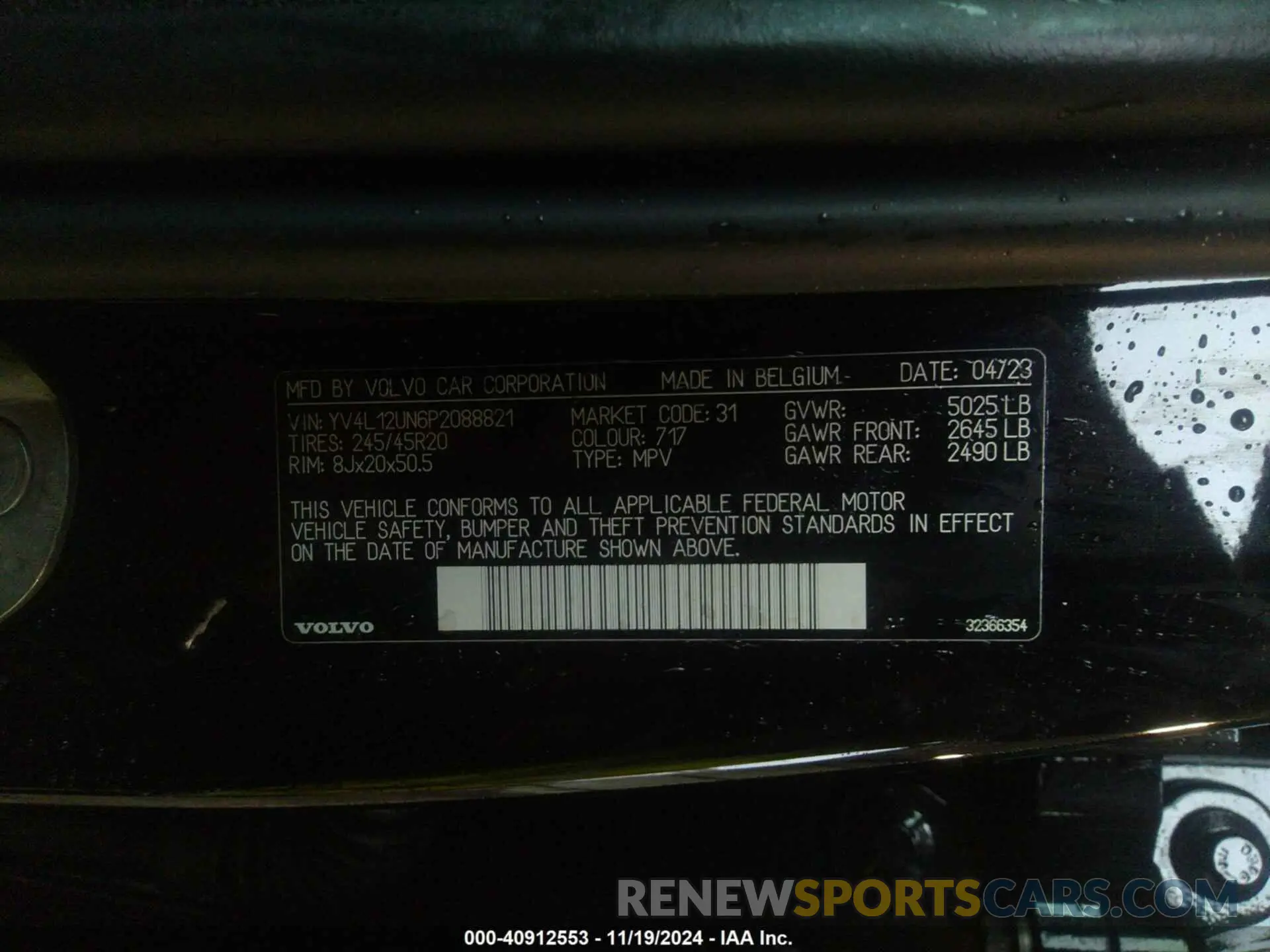 9 fotografías del automóvil dañado YV4L12UN6P2088821 VOLVO XC40 2023