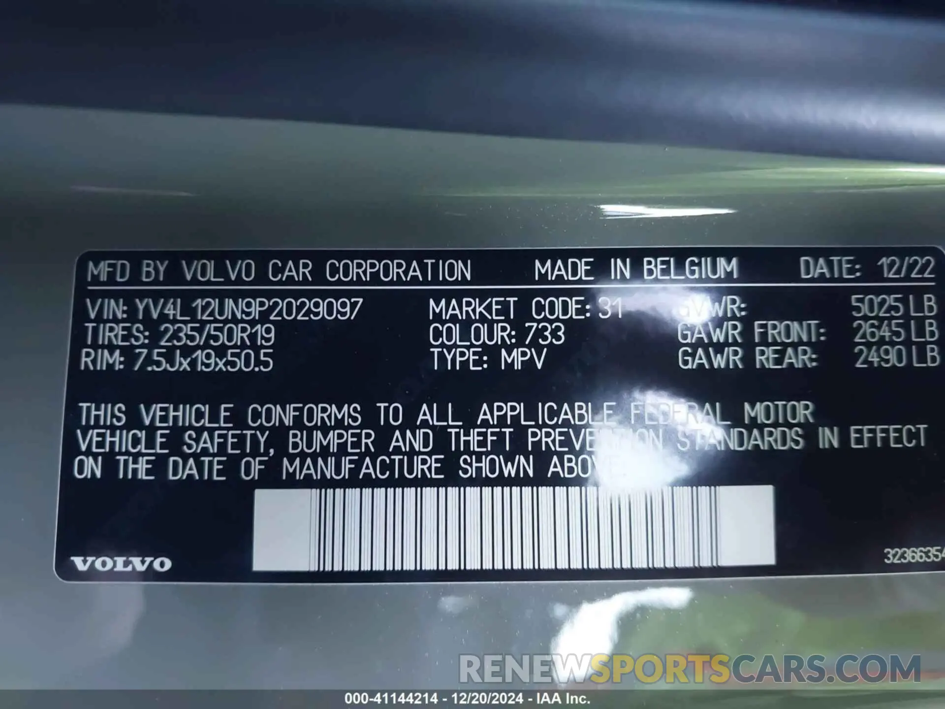 9 fotografías del automóvil dañado YV4L12UN9P2029097 VOLVO XC40 2023