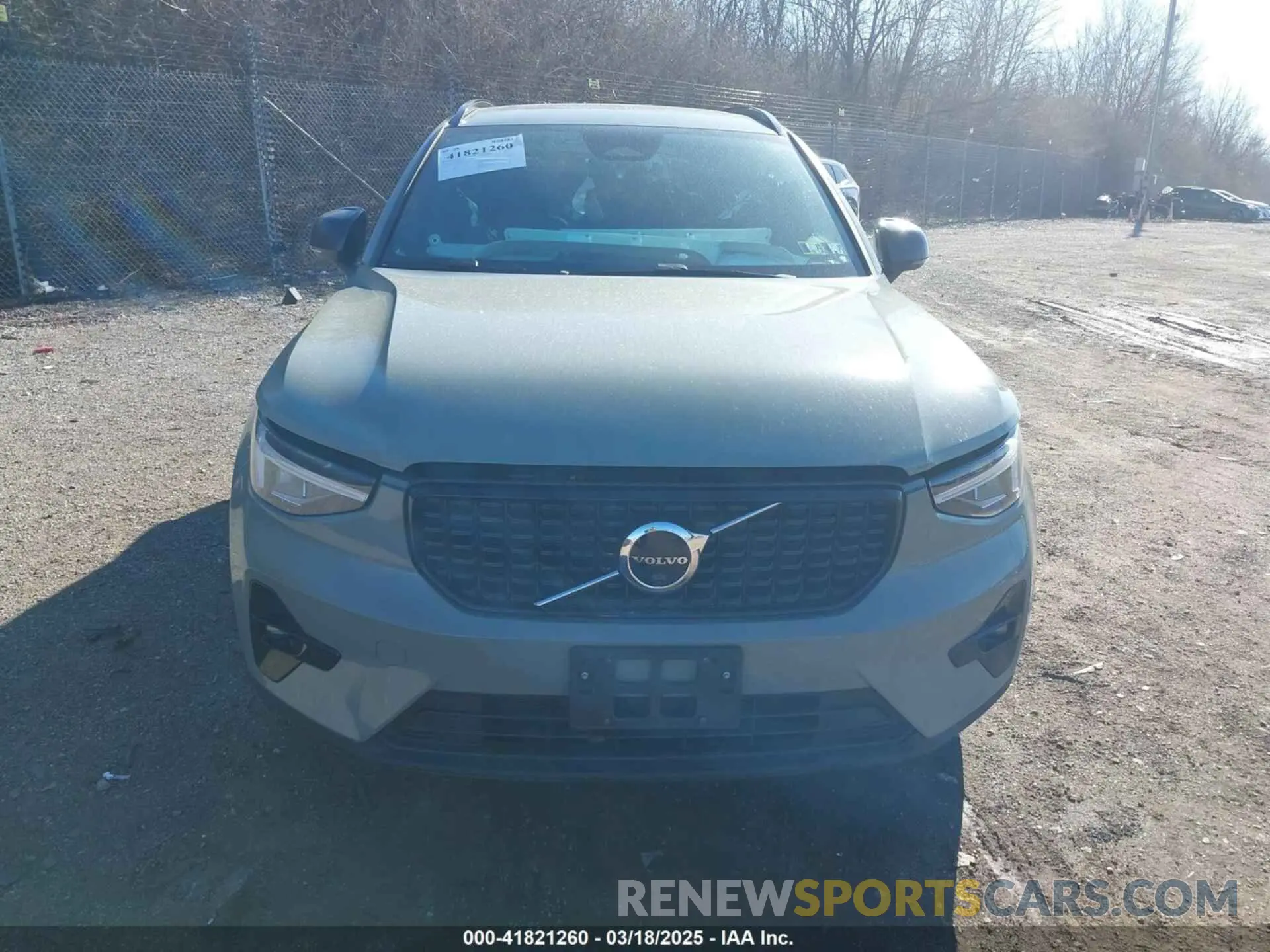 13 fotografías del automóvil dañado YV4L12UW2P2993033 VOLVO XC40 2023