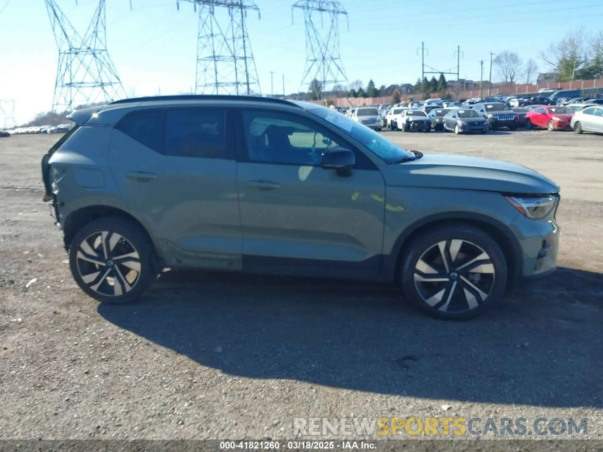 14 fotografías del automóvil dañado YV4L12UW2P2993033 VOLVO XC40 2023