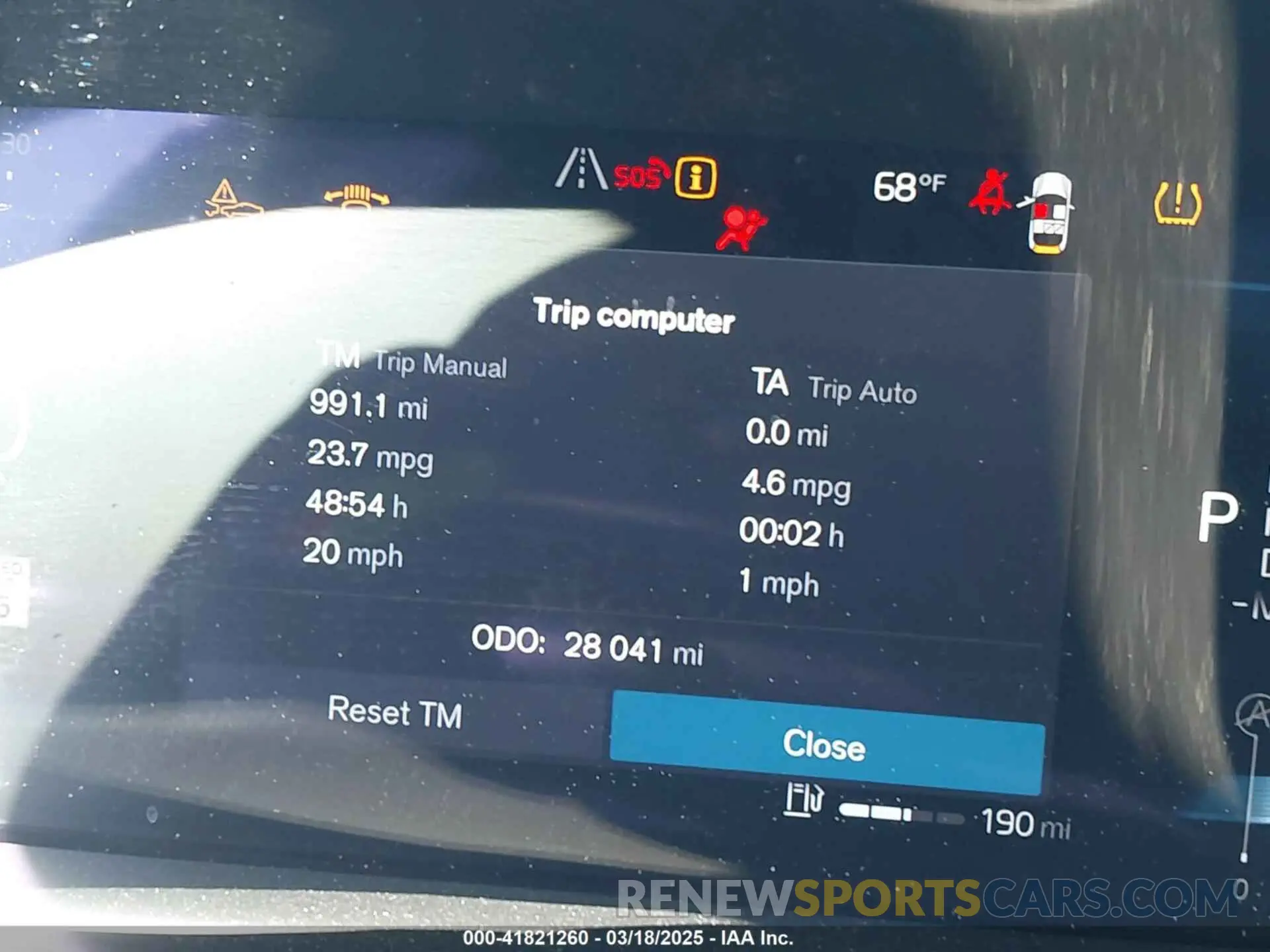 16 fotografías del automóvil dañado YV4L12UW2P2993033 VOLVO XC40 2023
