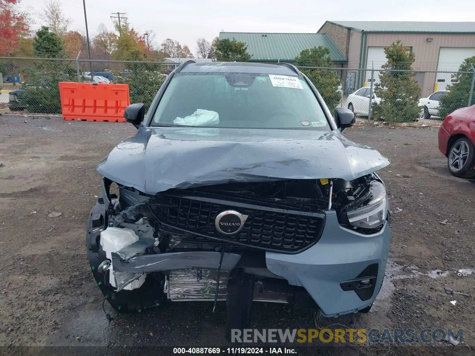 13 fotografías del automóvil dañado YV4L12UX6P2910597 VOLVO XC40 2023