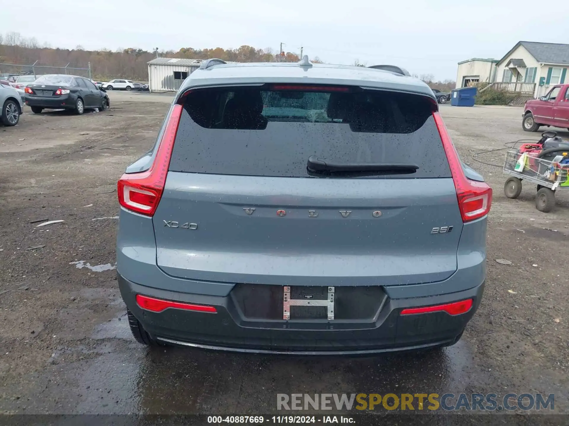 17 fotografías del automóvil dañado YV4L12UX6P2910597 VOLVO XC40 2023