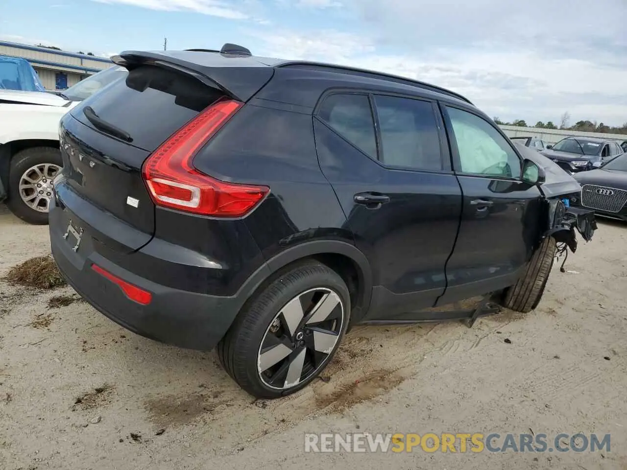3 fotografías del automóvil dañado YV4ER3XM1R2304393 VOLVO XC40 2024