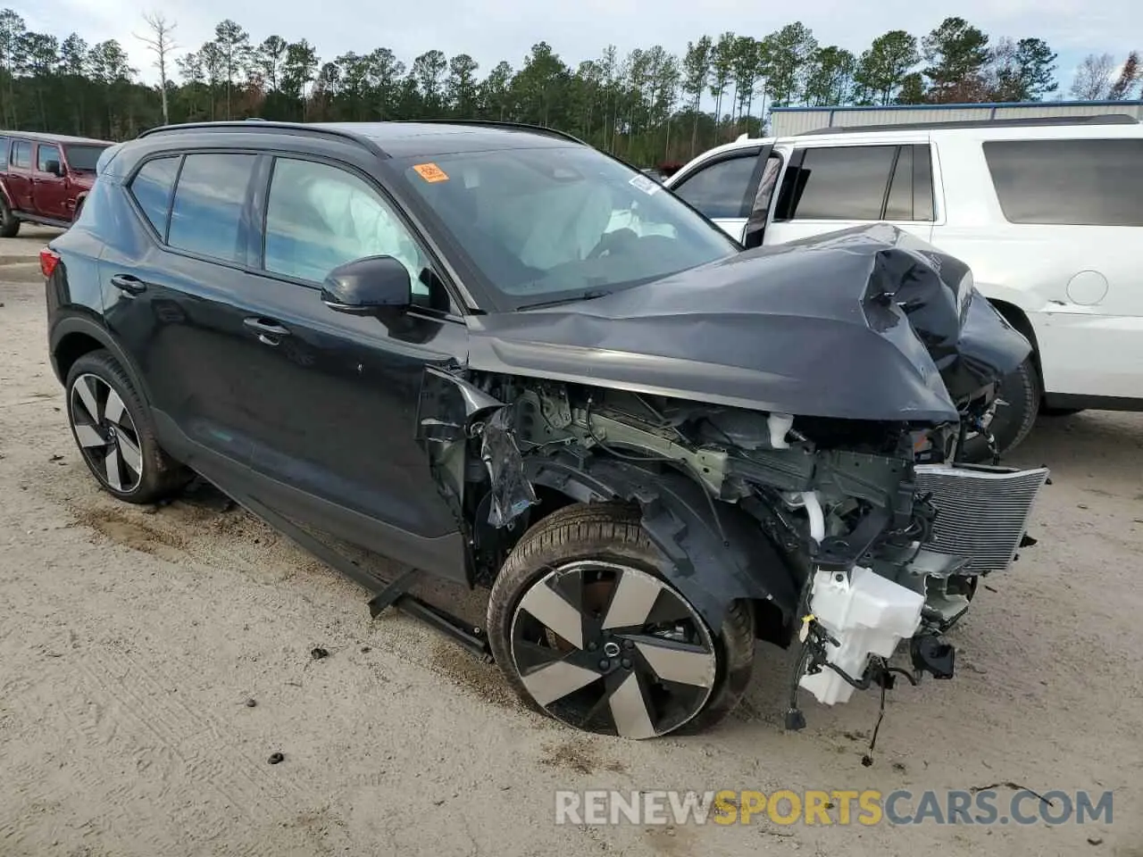 4 fotografías del automóvil dañado YV4ER3XM1R2304393 VOLVO XC40 2024