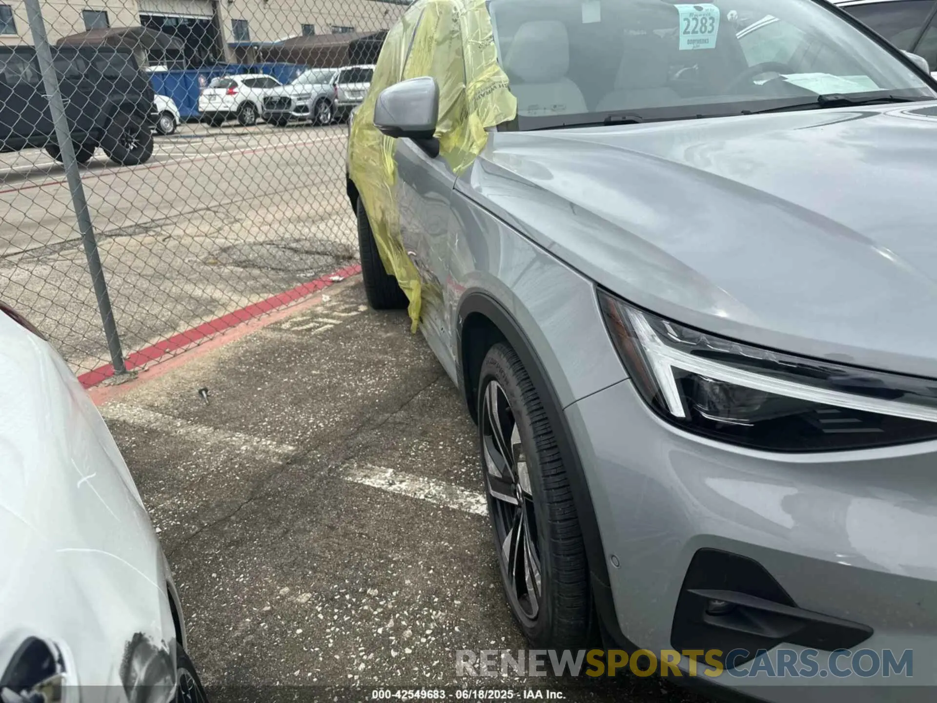 1 fotografías del automóvil dañado YV4L12UE6R2238137 VOLVO XC40 2024