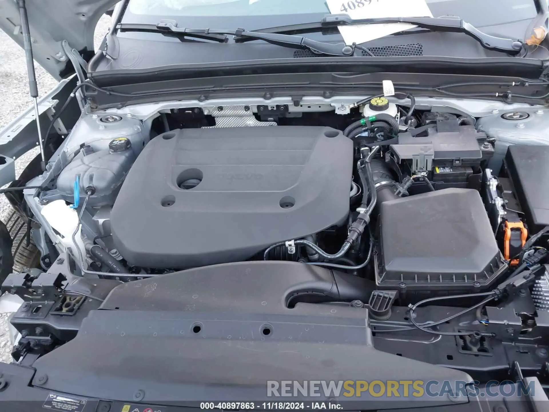 10 fotografías del automóvil dañado YV4L12UF4R2300269 VOLVO XC40 2024