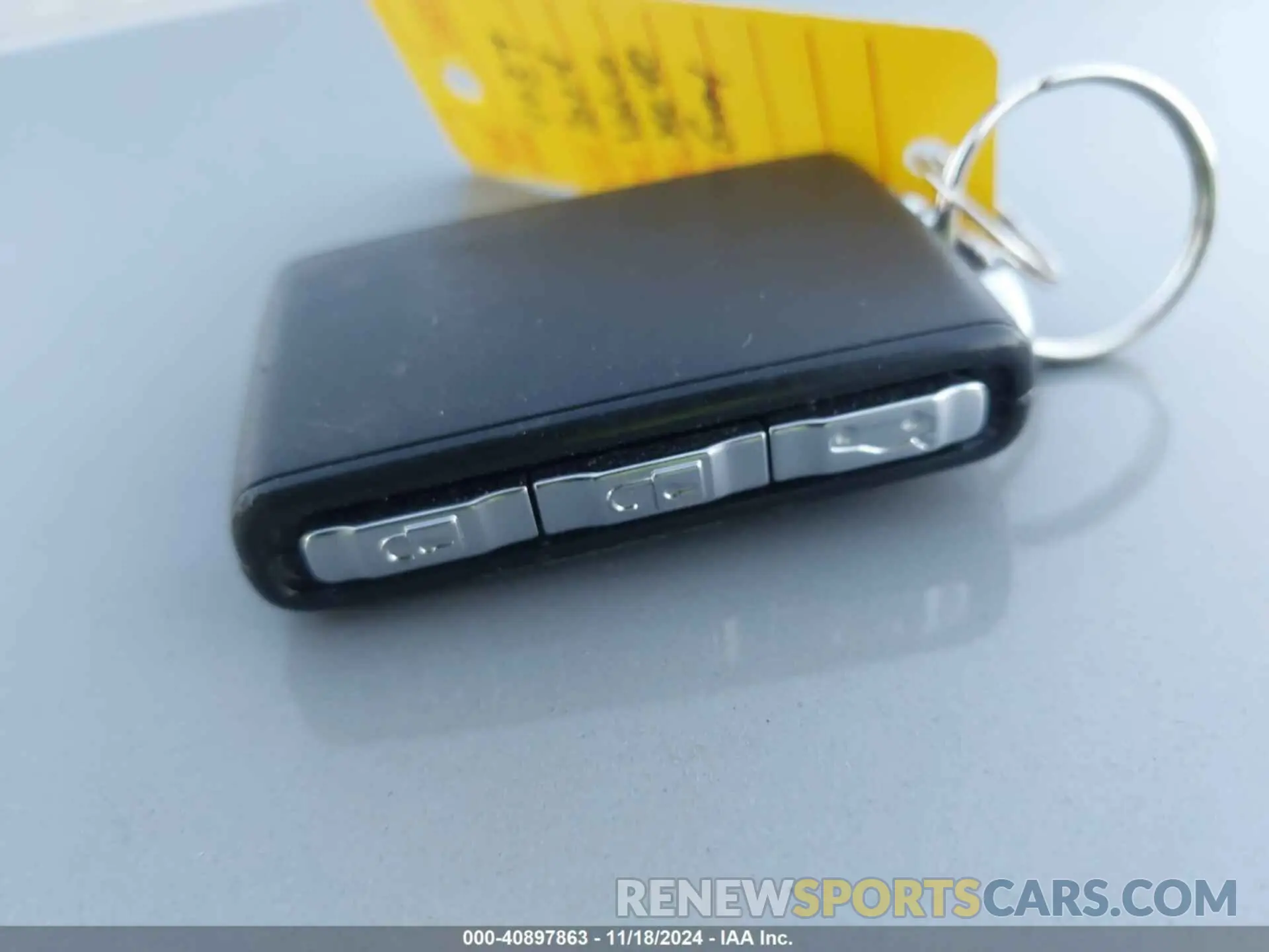 11 fotografías del automóvil dañado YV4L12UF4R2300269 VOLVO XC40 2024