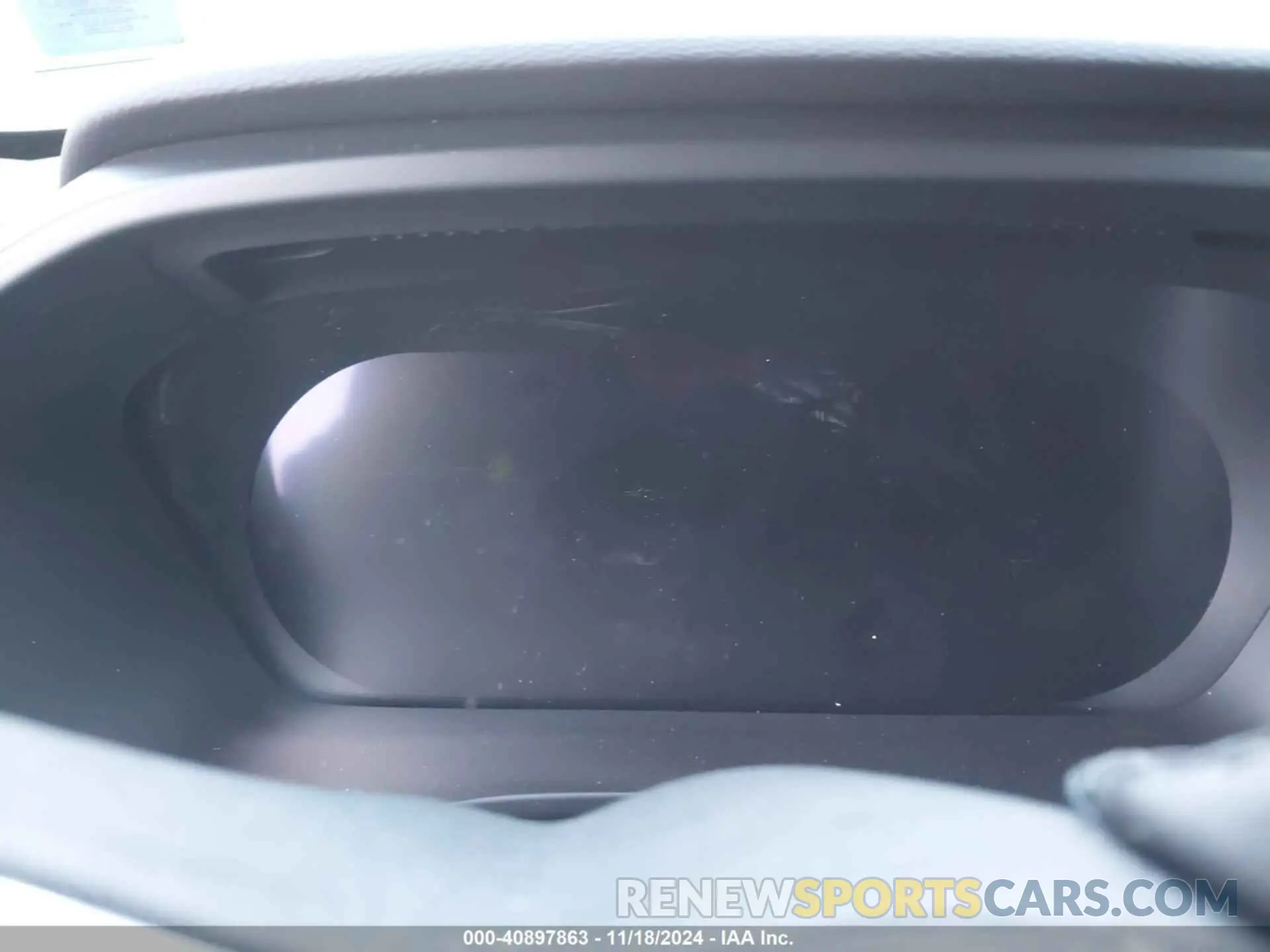 15 fotografías del automóvil dañado YV4L12UF4R2300269 VOLVO XC40 2024