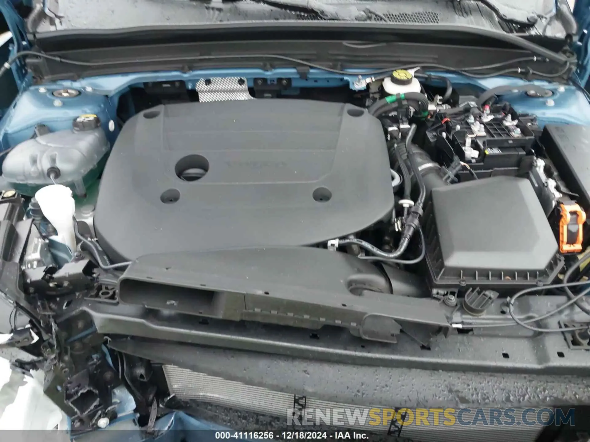 10 fotografías del automóvil dañado YV4L12UL2R2359133 VOLVO XC40 2024