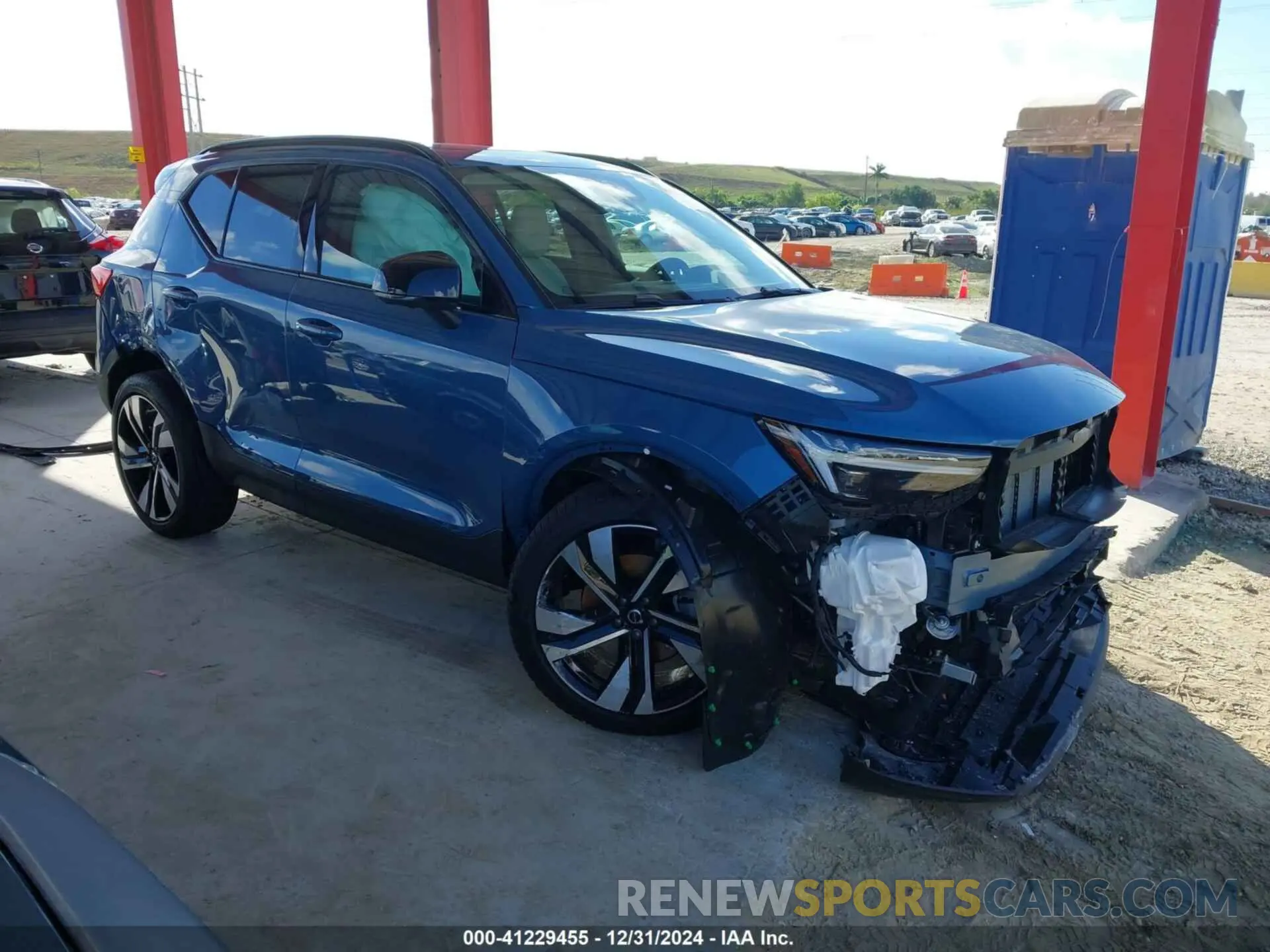 1 fotografías del automóvil dañado YV4L12UC2S2492870 VOLVO XC40 2025