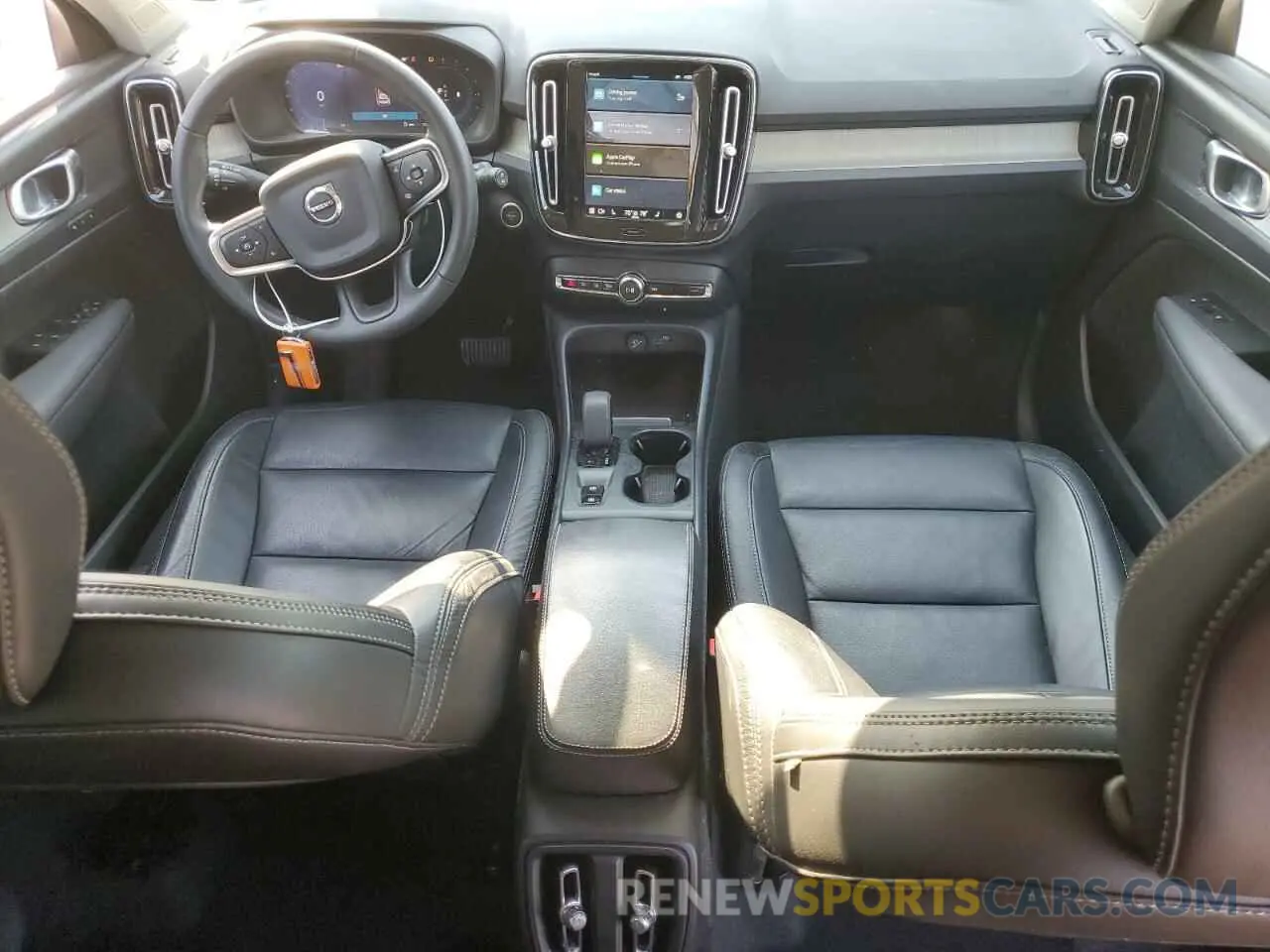8 fotografías del automóvil dañado YV4K92HK5P2921416 VOLVO XC40 CORE 2023