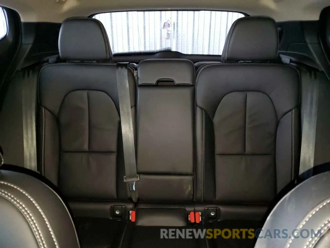 10 fotografías del automóvil dañado YV4L12UK1P2951000 VOLVO XC40 CORE 2023