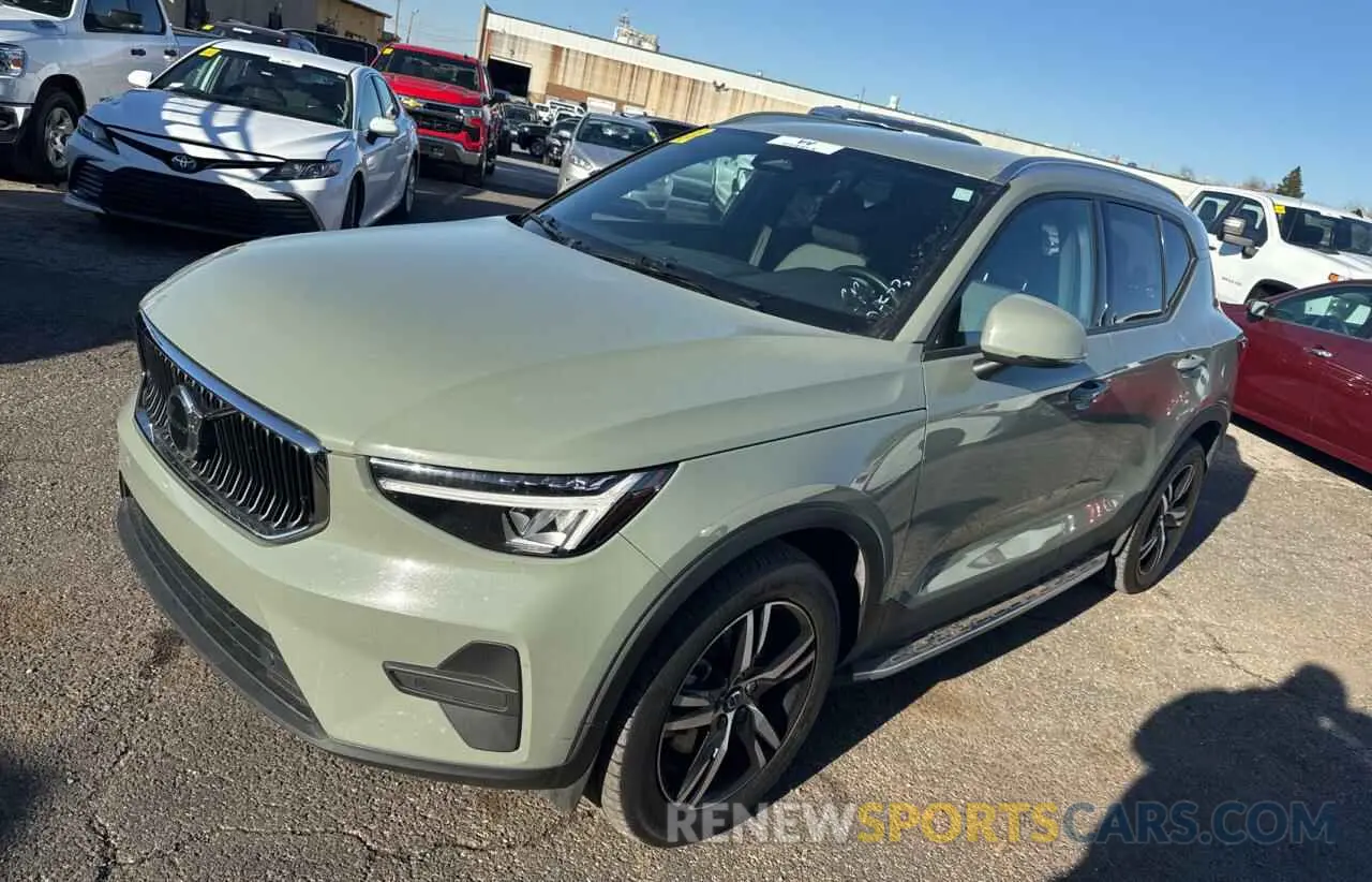 2 fotografías del automóvil dañado YV4L12UK3P2967652 VOLVO XC40 CORE 2023