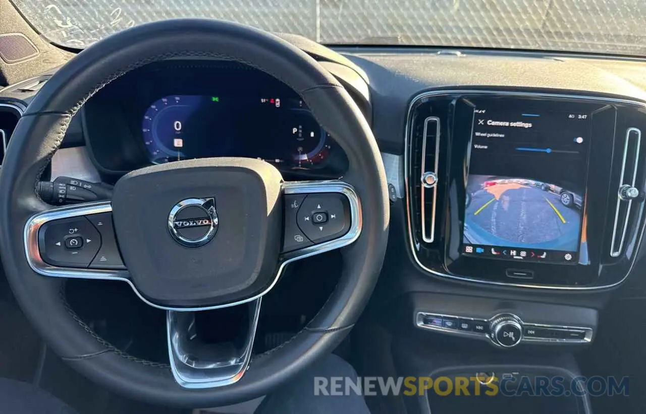 9 fotografías del automóvil dañado YV4L12UK3P2967652 VOLVO XC40 CORE 2023
