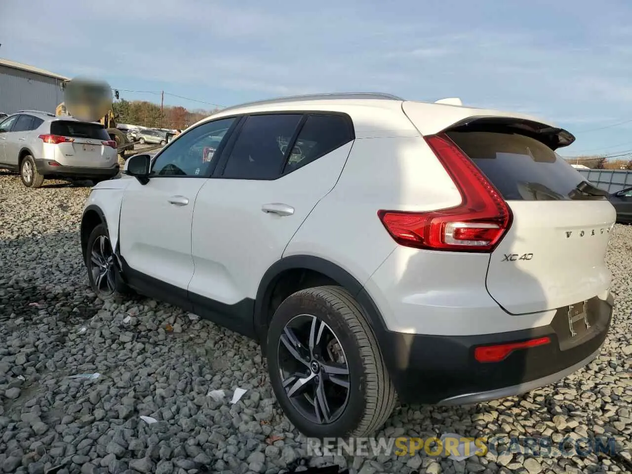 2 fotografías del automóvil dañado YV4L12UV4P2924691 VOLVO XC40 CORE 2023