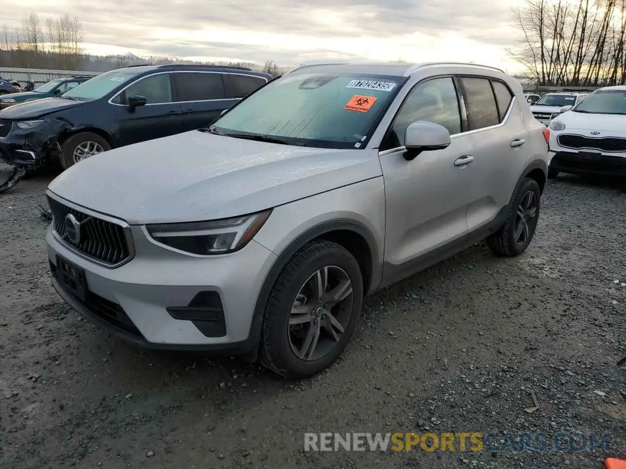 1 fotografías del automóvil dañado YV4L12UK3R2343188 VOLVO XC40 CORE 2024