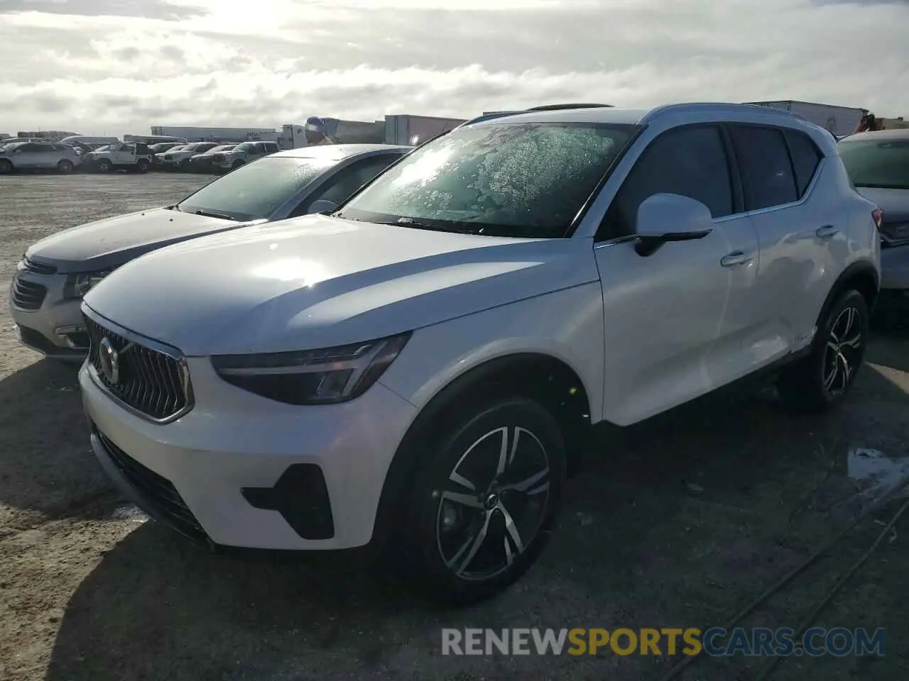 1 fotografías del automóvil dañado YV4L12UJ3S2450867 VOLVO XC40 CORE 2025