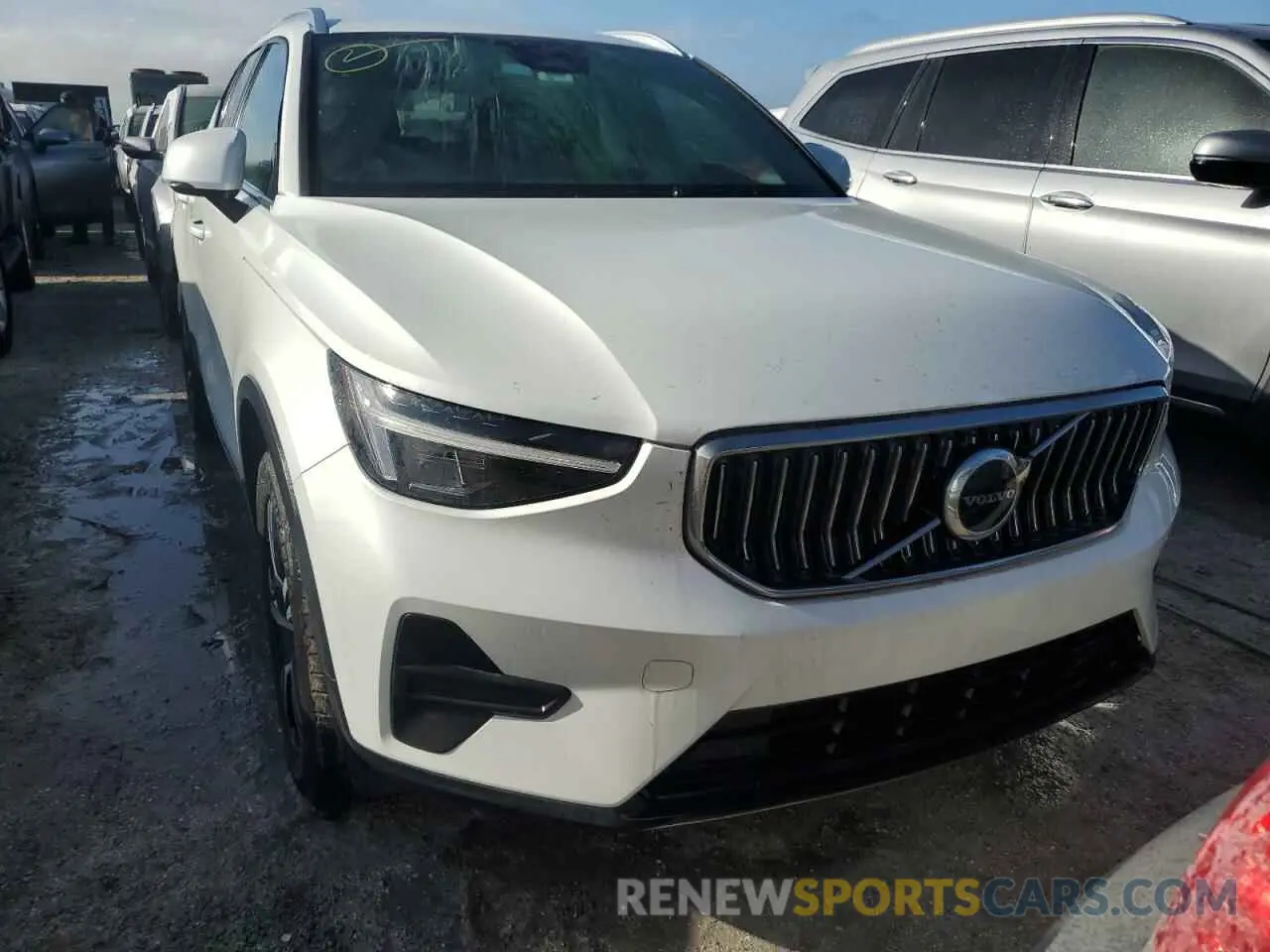 5 fotografías del automóvil dañado YV4L12UJ3S2450867 VOLVO XC40 CORE 2025