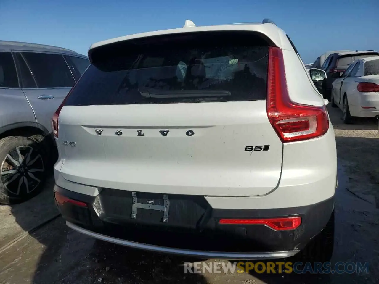 6 fotografías del automóvil dañado YV4L12UJ3S2450867 VOLVO XC40 CORE 2025