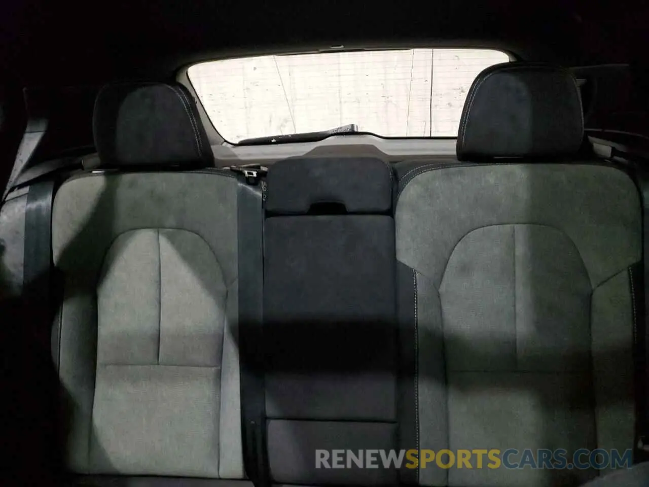 10 fotografías del automóvil dañado YV4L12UJ4S2467838 VOLVO XC40 CORE 2025