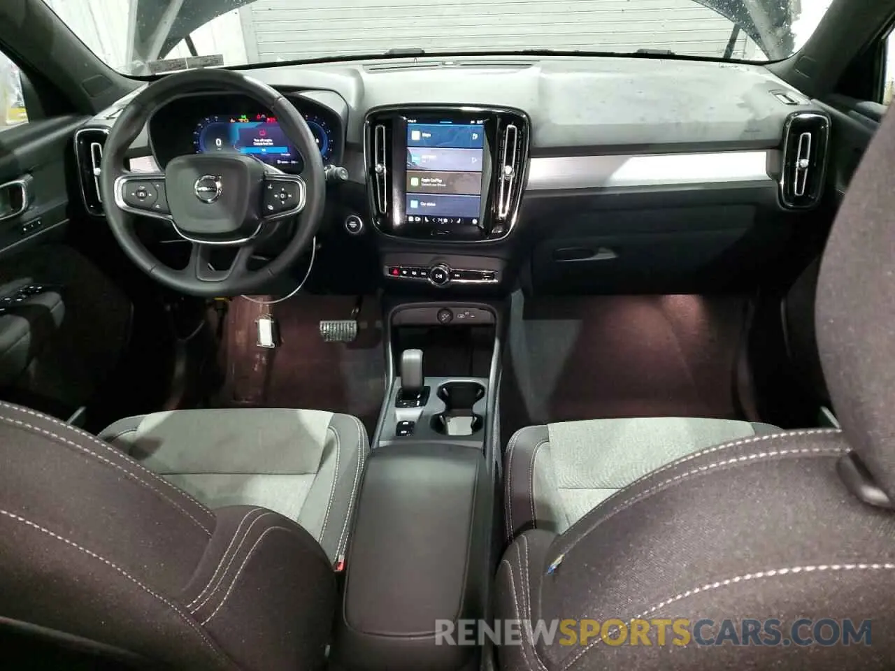 8 fotografías del automóvil dañado YV4L12UJ4S2467838 VOLVO XC40 CORE 2025