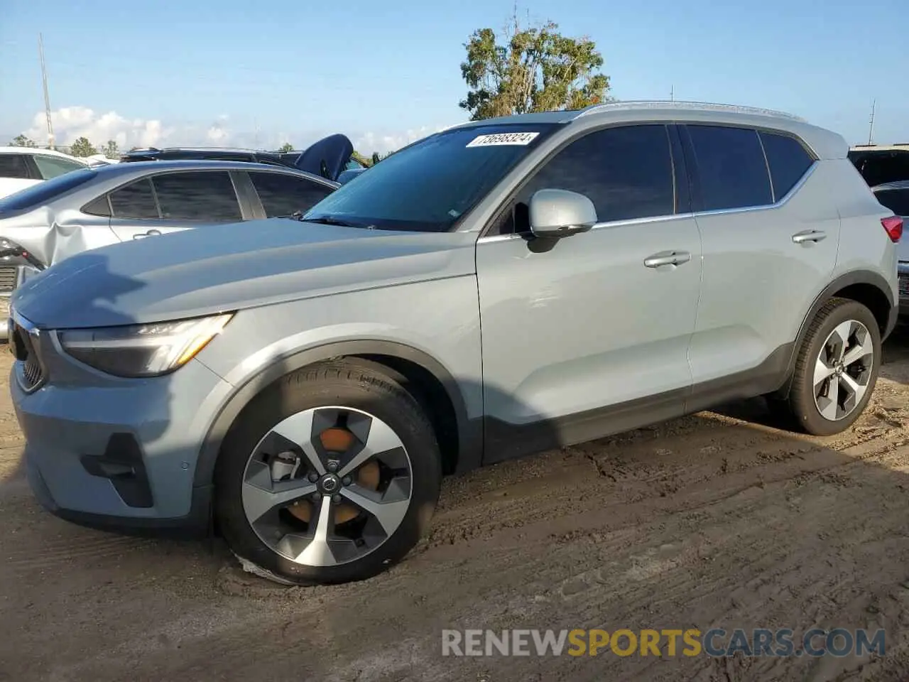 1 fotografías del automóvil dañado YV4K92HE1P2980814 VOLVO XC40 PLUS 2023