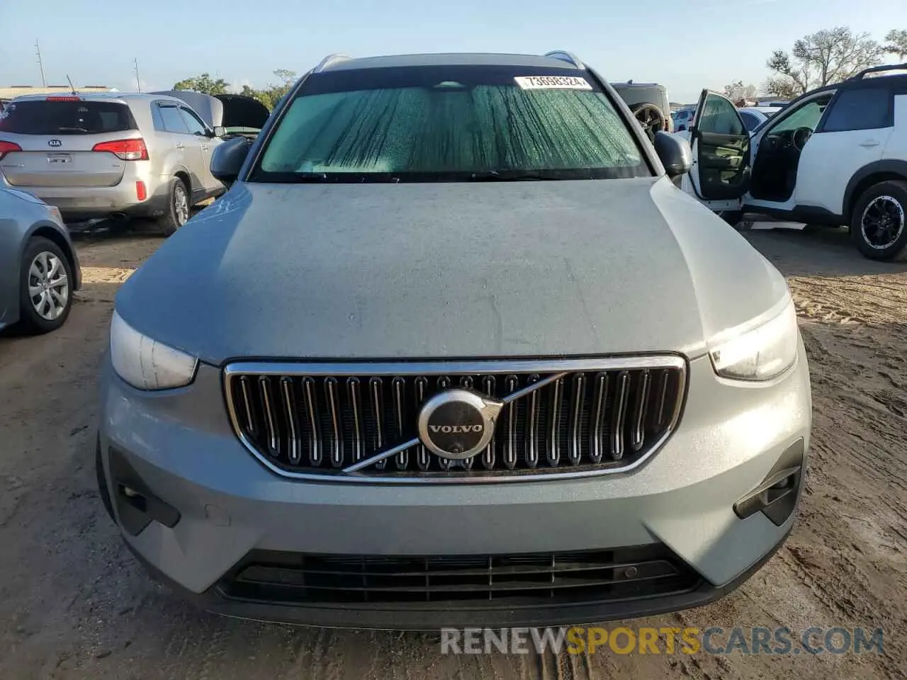 5 fotografías del automóvil dañado YV4K92HE1P2980814 VOLVO XC40 PLUS 2023