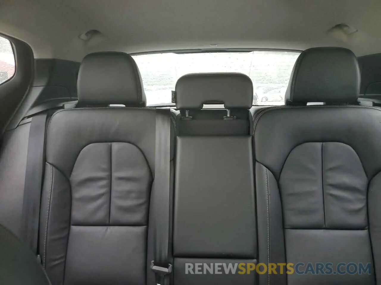 10 fotografías del automóvil dañado YV4L12UL1P2938143 VOLVO XC40 PLUS 2023