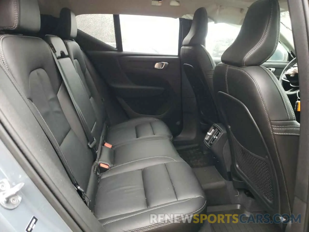 11 fotografías del automóvil dañado YV4L12UN4P2078384 VOLVO XC40 PLUS 2023