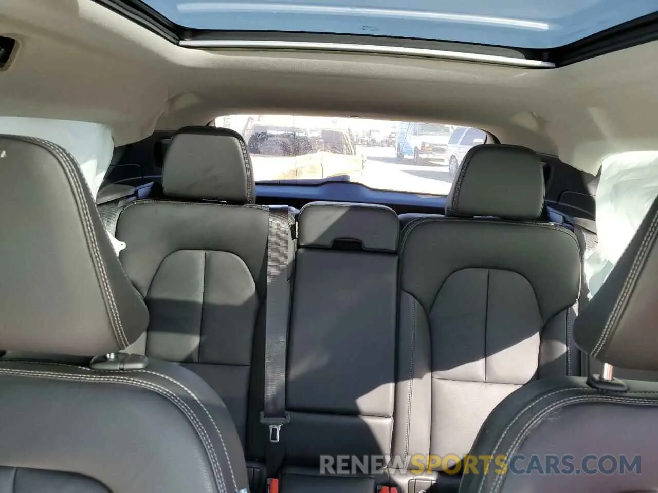 10 fotografías del automóvil dañado YV4L12UW3P2071984 VOLVO XC40 PLUS 2023