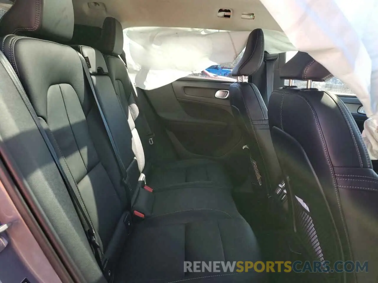 11 fotografías del automóvil dañado YV4L12UW3P2071984 VOLVO XC40 PLUS 2023