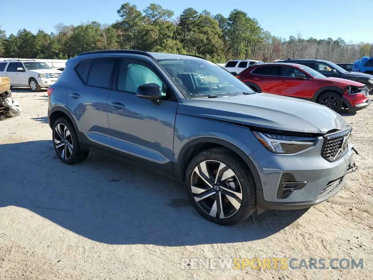 4 fotografías del automóvil dañado YV4L12UW3P2071984 VOLVO XC40 PLUS 2023