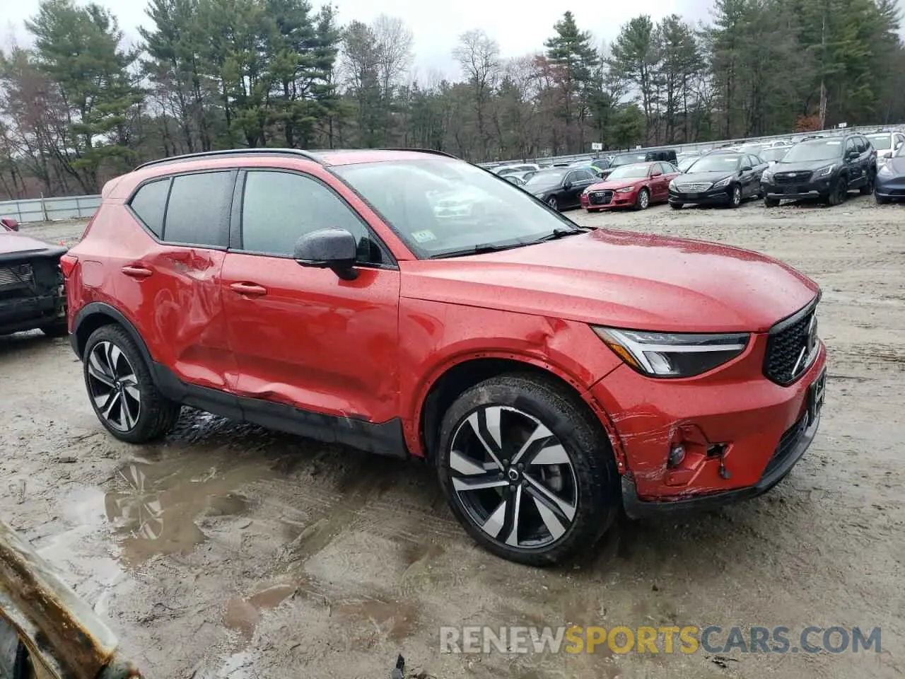 4 fotografías del automóvil dañado YV4L12UW5P2071775 VOLVO XC40 PLUS 2023