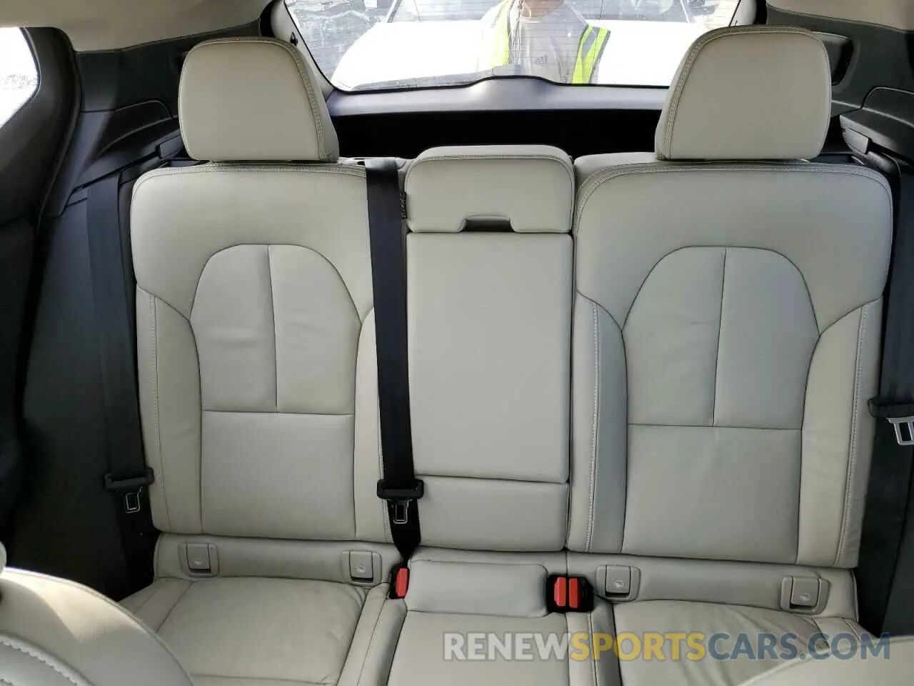 10 fotografías del automóvil dañado YV4L12UW6P2064530 VOLVO XC40 PLUS 2023