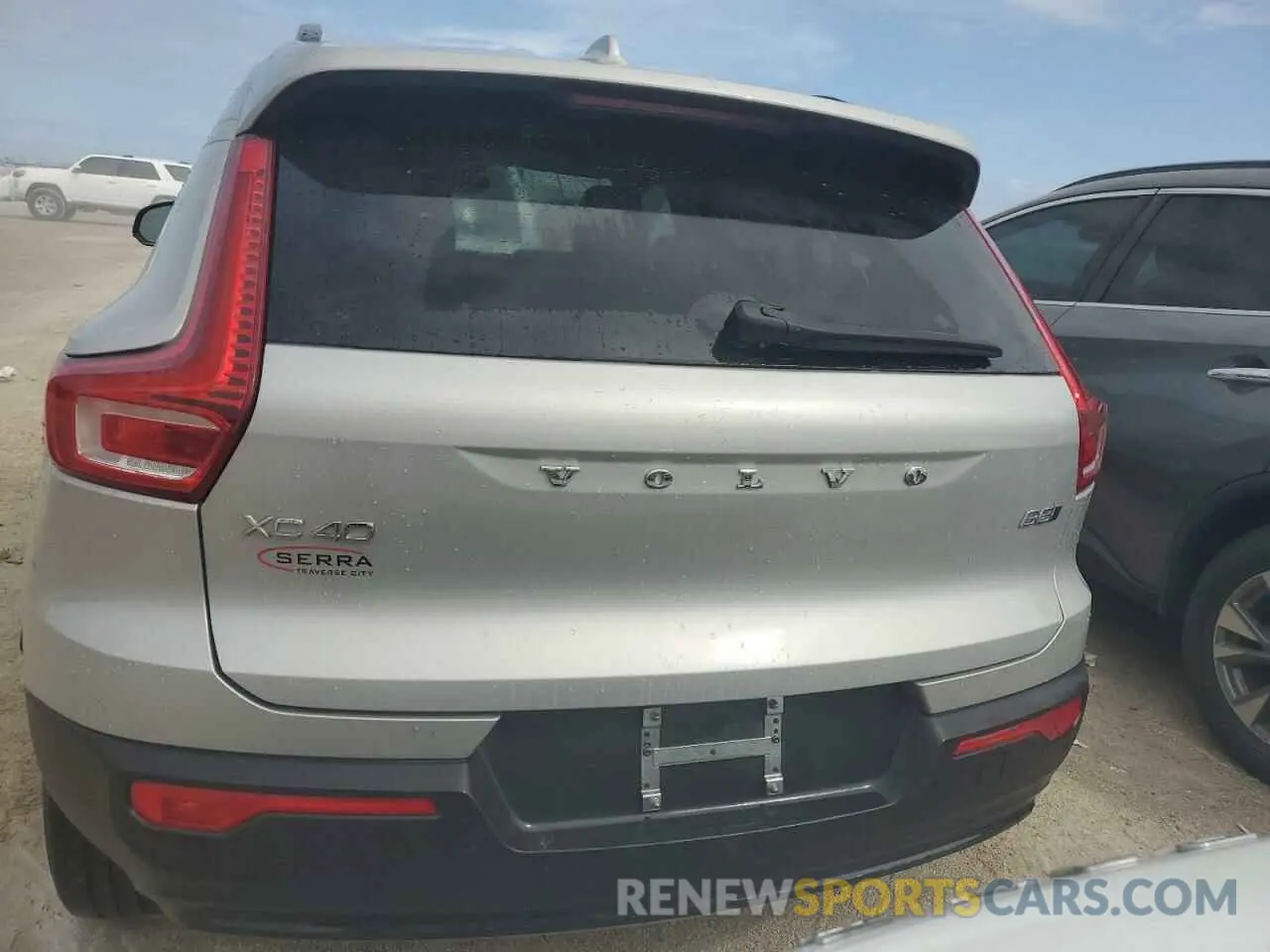 6 fotografías del automóvil dañado YV4L12UW6P2064530 VOLVO XC40 PLUS 2023