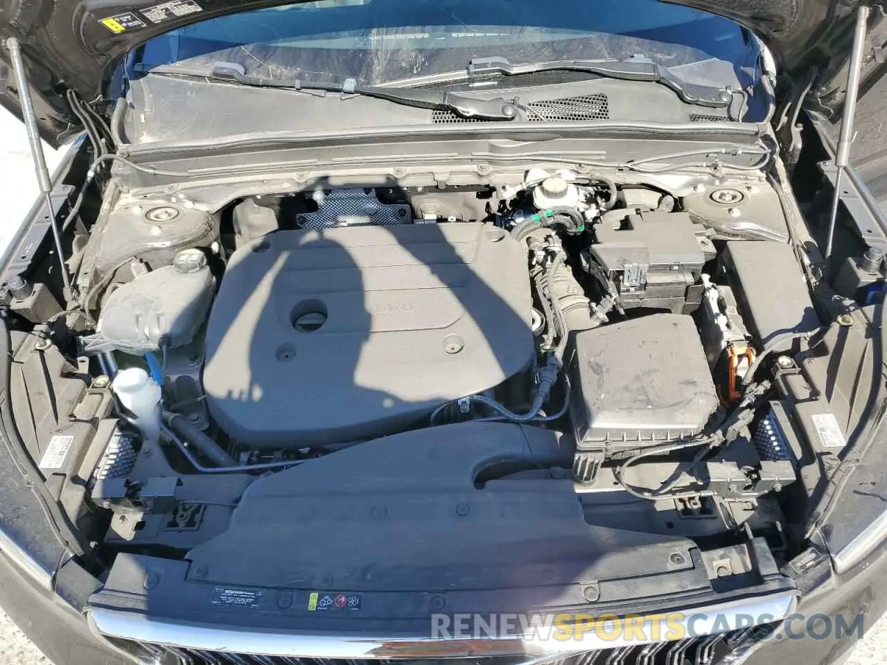 12 fotografías del automóvil dañado YV4L12UE0R2215081 VOLVO XC40 PLUS 2024