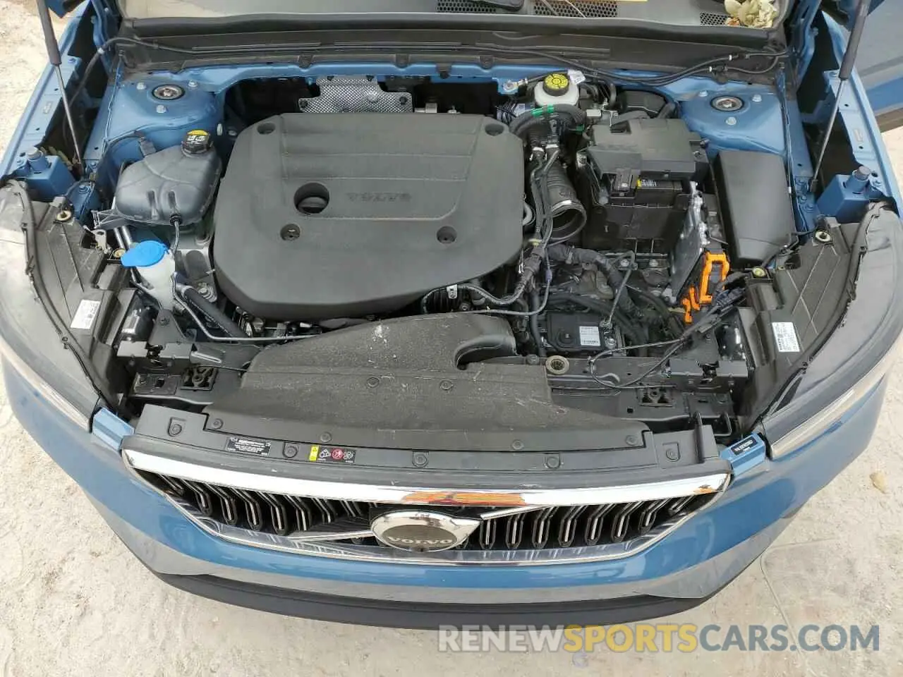 12 fotografías del automóvil dañado YV4L12UE1R2228857 VOLVO XC40 PLUS 2024