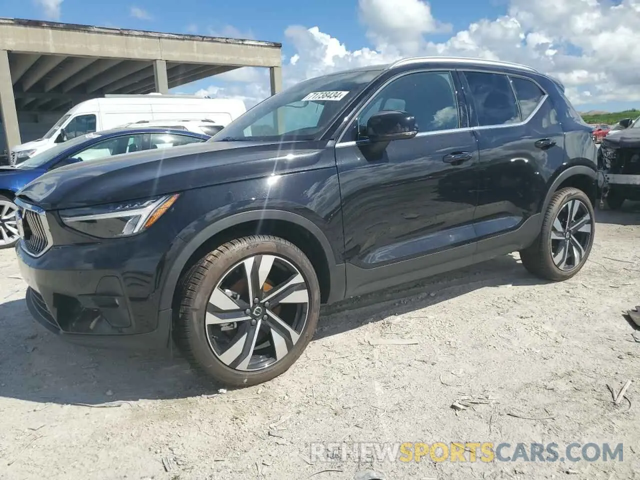 1 fotografías del automóvil dañado YV4L12UE1R2363739 VOLVO XC40 PLUS 2024