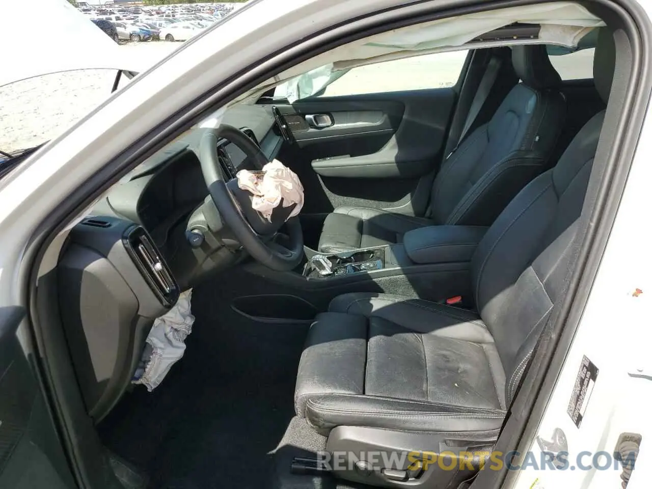 7 fotografías del automóvil dañado YV4L12UE9R2224474 VOLVO XC40 PLUS 2024