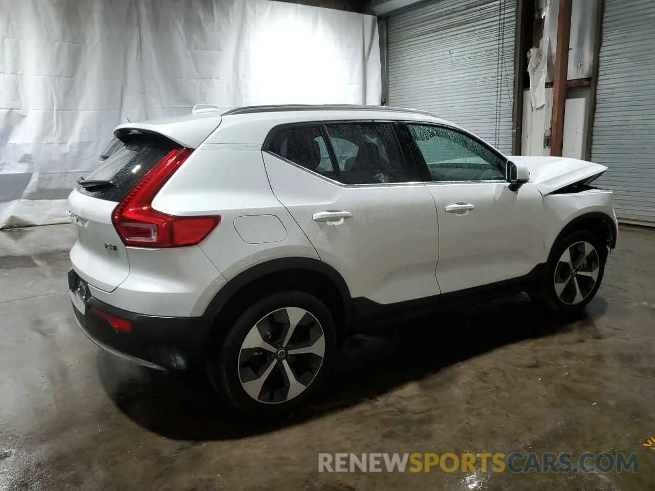 3 fotografías del automóvil dañado YV4L12UEXR2291178 VOLVO XC40 PLUS 2024