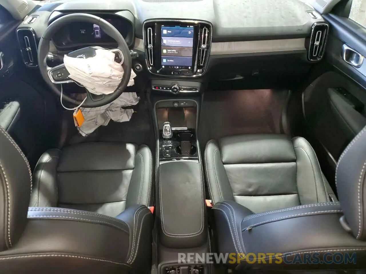 8 fotografías del automóvil dañado YV4L12UEXR2291178 VOLVO XC40 PLUS 2024