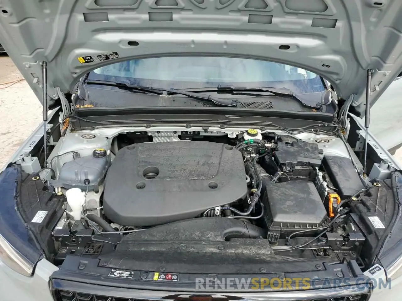 12 fotografías del automóvil dañado YV4L12UL2R2245567 VOLVO XC40 PLUS 2024